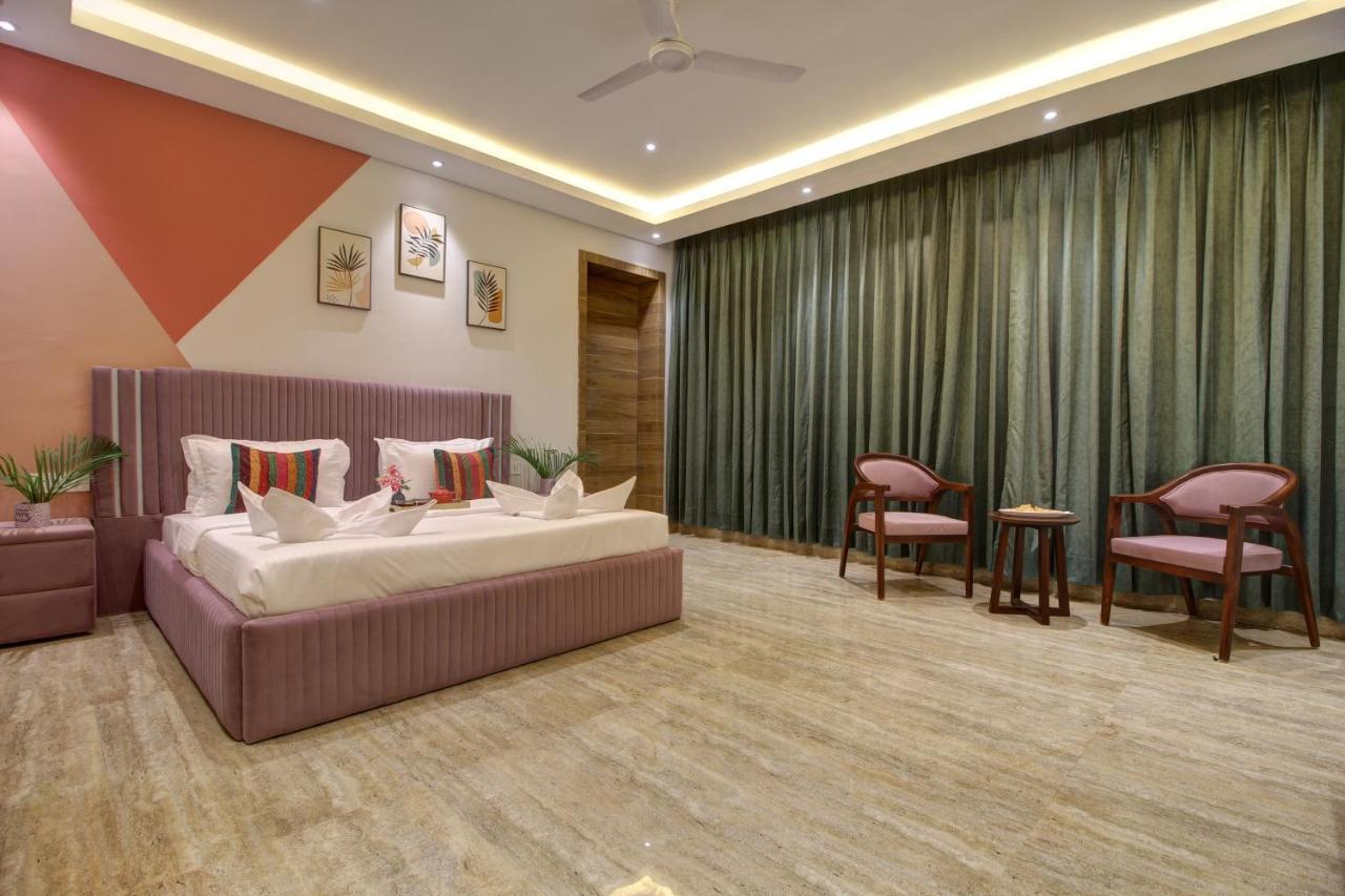 Euphoria Luxury Villa - 5Bhk - Private Pool - Jacuzzi, Бага Экстерьер фото