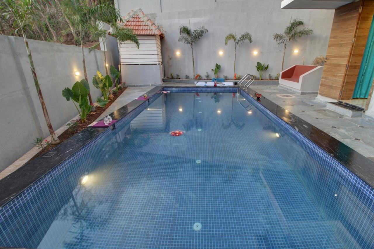 Euphoria Luxury Villa - 5Bhk - Private Pool - Jacuzzi, Бага Экстерьер фото
