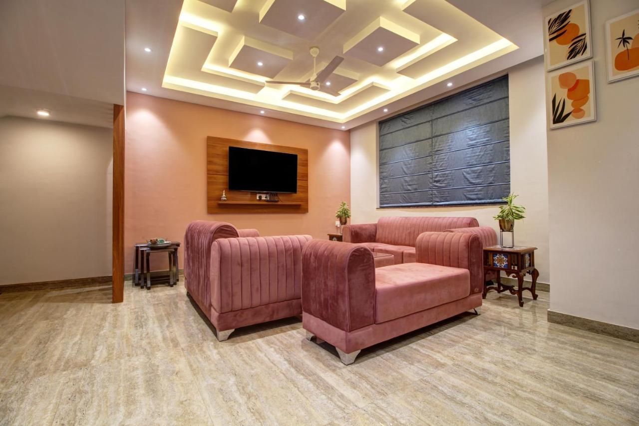 Euphoria Luxury Villa - 5Bhk - Private Pool - Jacuzzi, Бага Экстерьер фото